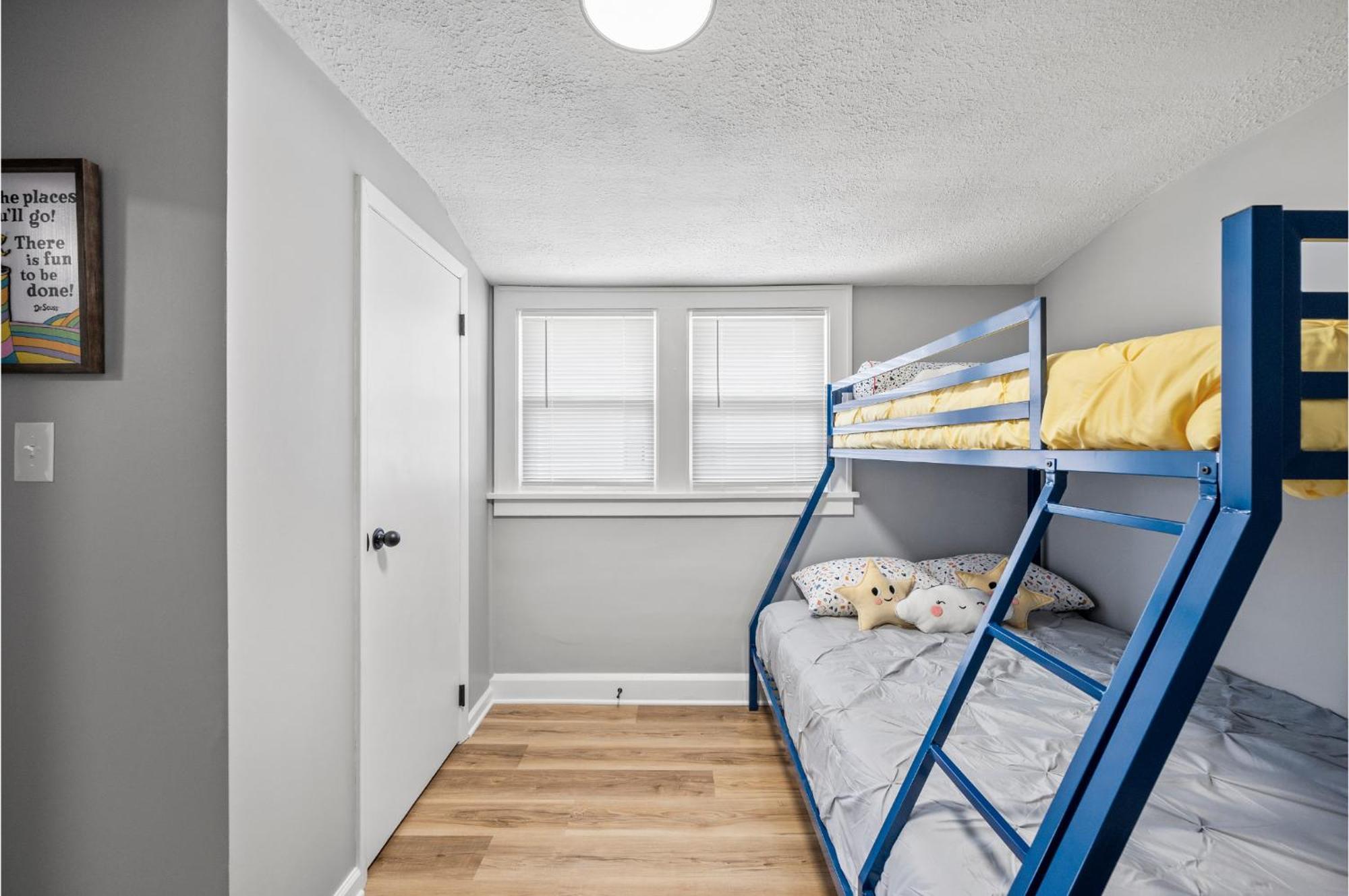 Amazing Parma Home King Bed Full Office Room 외부 사진