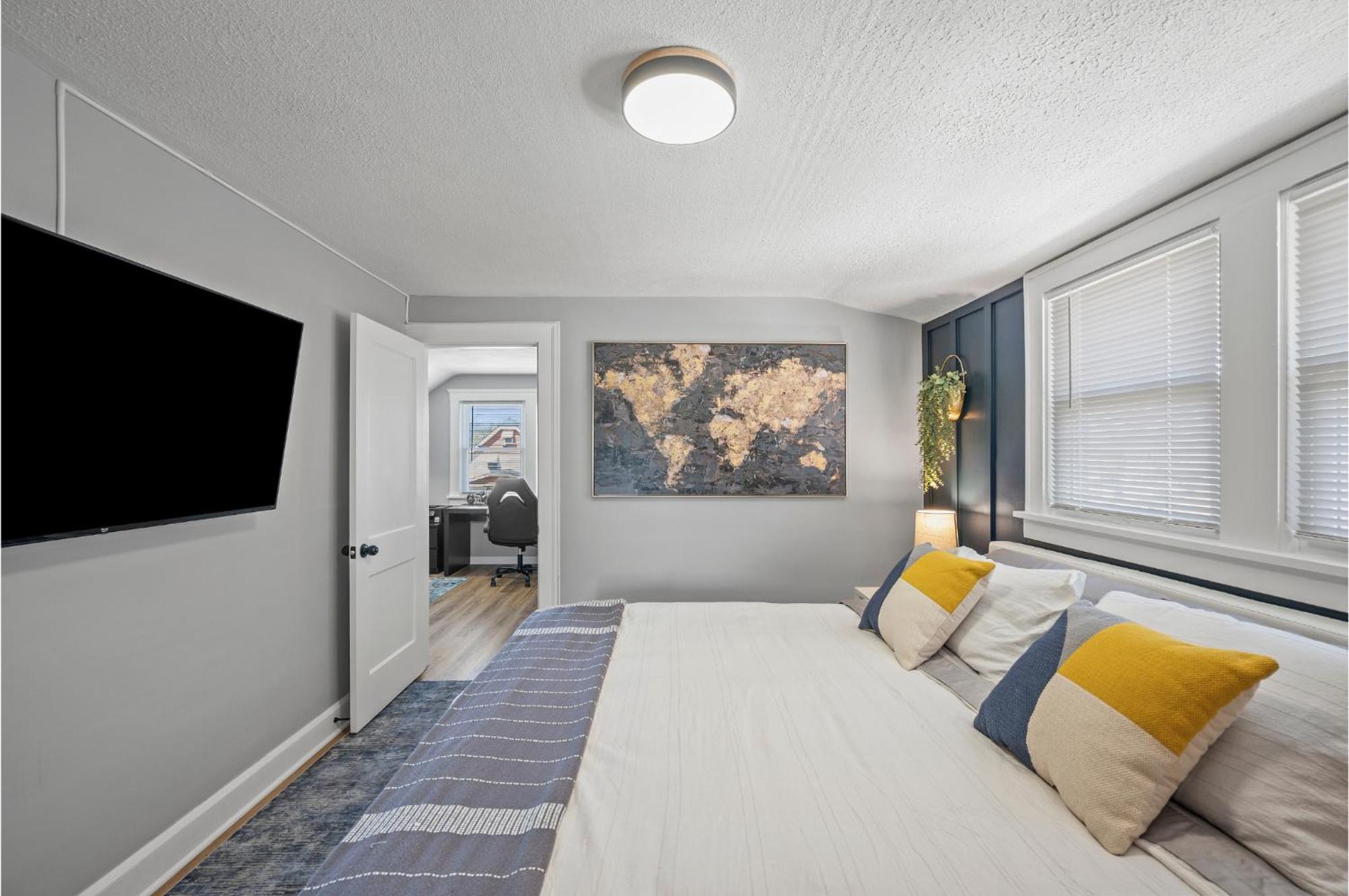 Amazing Parma Home King Bed Full Office Room 외부 사진