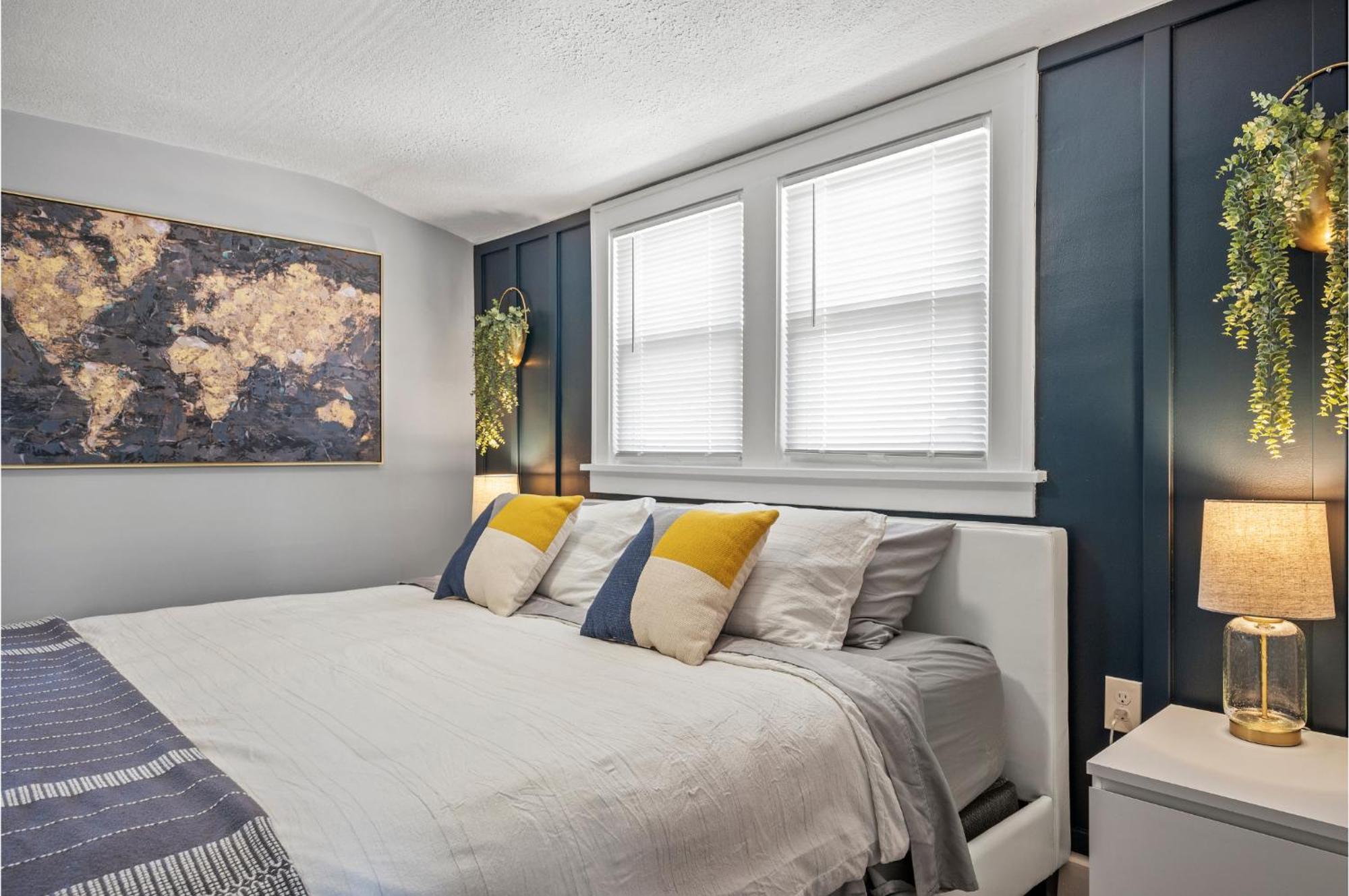 Amazing Parma Home King Bed Full Office Room 외부 사진